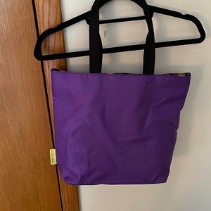 Clinique bag x Donald collar